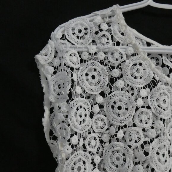 NEXT | size 14 | Elegant White Lace Top with Circular Pattern - Picture 3 of 13
